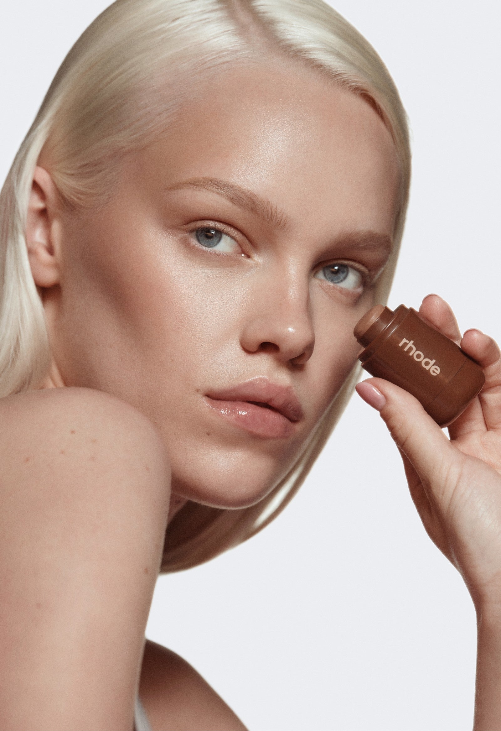 pocket bronze pebble - The Daily Skin Edit
